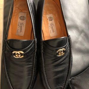 Gucci leather loafer